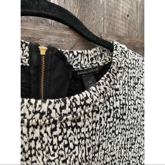 Banana Republic sweater dress - Picture 2 of 3